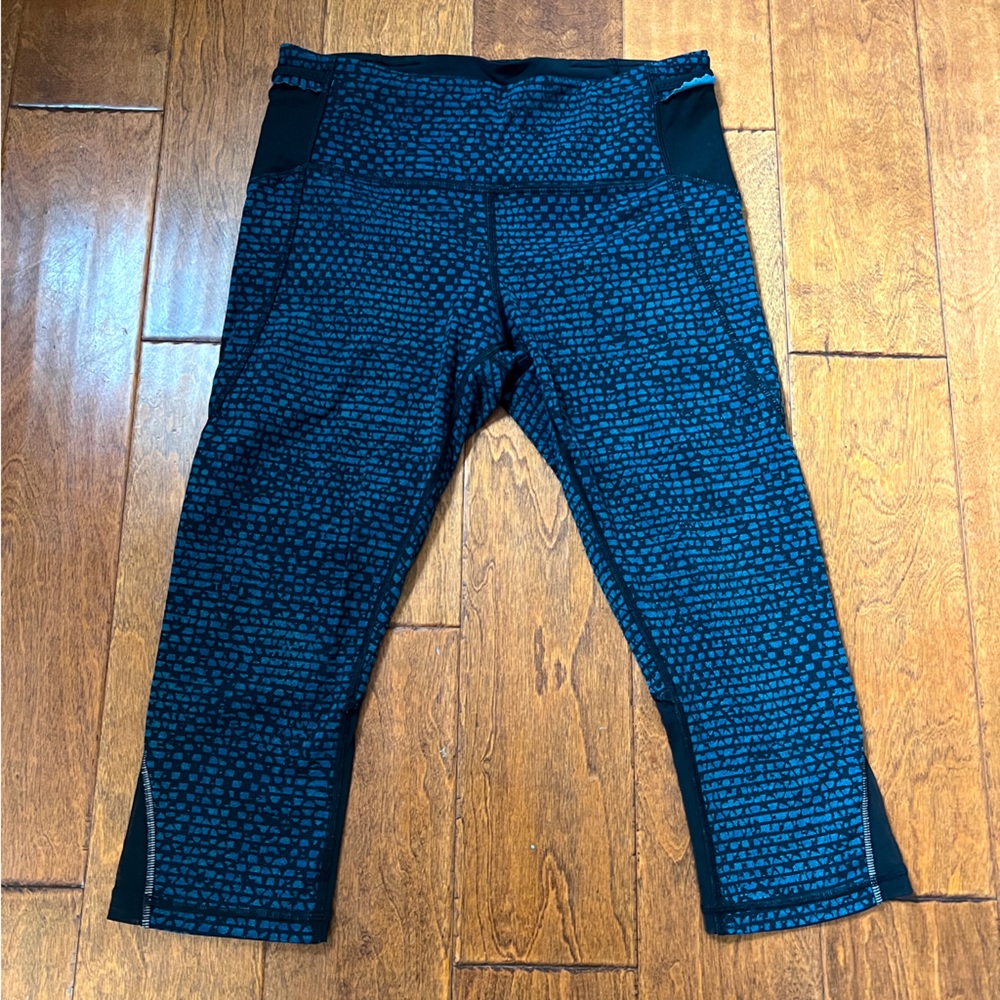 Lululemon yoga pants